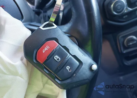 2020 Jeep Wrangler Unlimited Sport S 4X4 z USA, uszkodzony, nr VIN 1C4HJXDN7LW166628